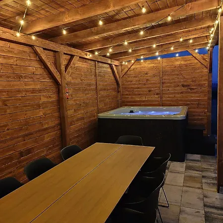 Prázdninový dům Gorska Stodola - Z Prywatnym Jacuzzi